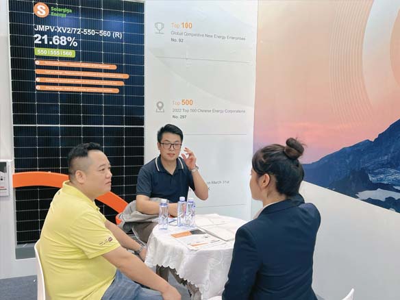 展會(huì)速遞 | 建設(shè)頂樓上的“香港”！陽(yáng)光能源亮相香港環(huán)球資源能源展